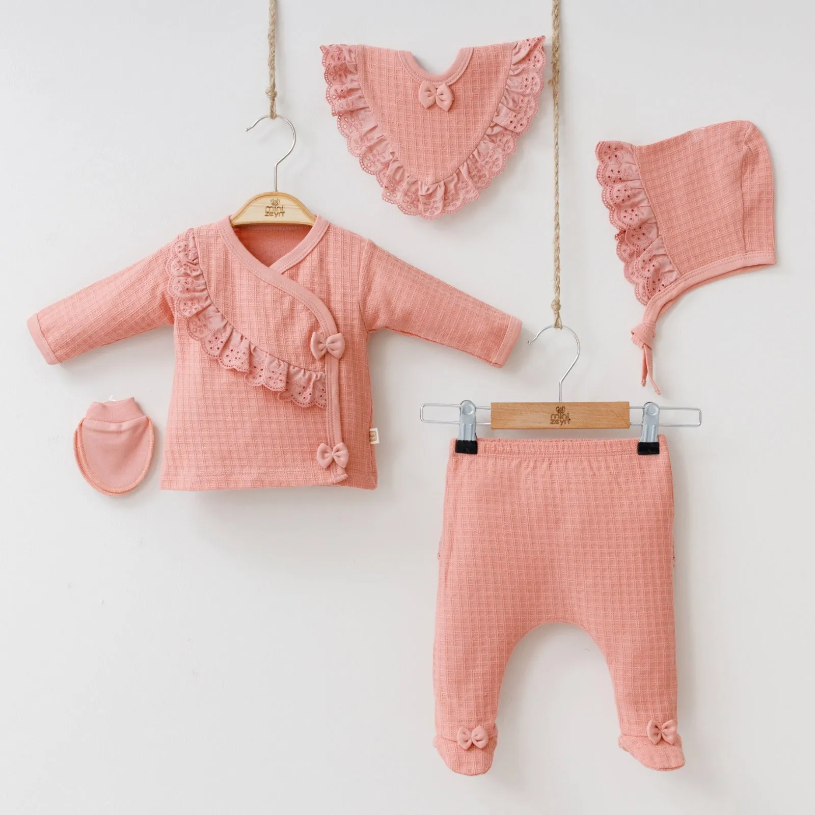 Fiona's Sisters Newborn 5PC Set